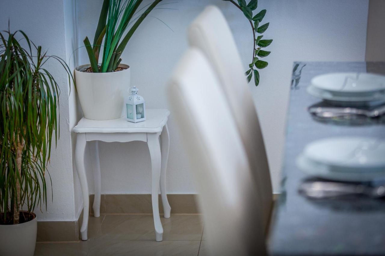 Apartment Luni Lokva Rogoznica Ngoại thất bức ảnh